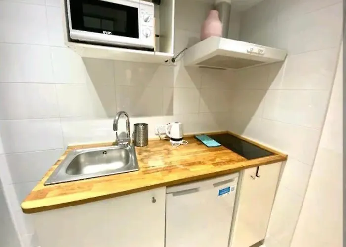 033 Basic Barca 3 3 شقة